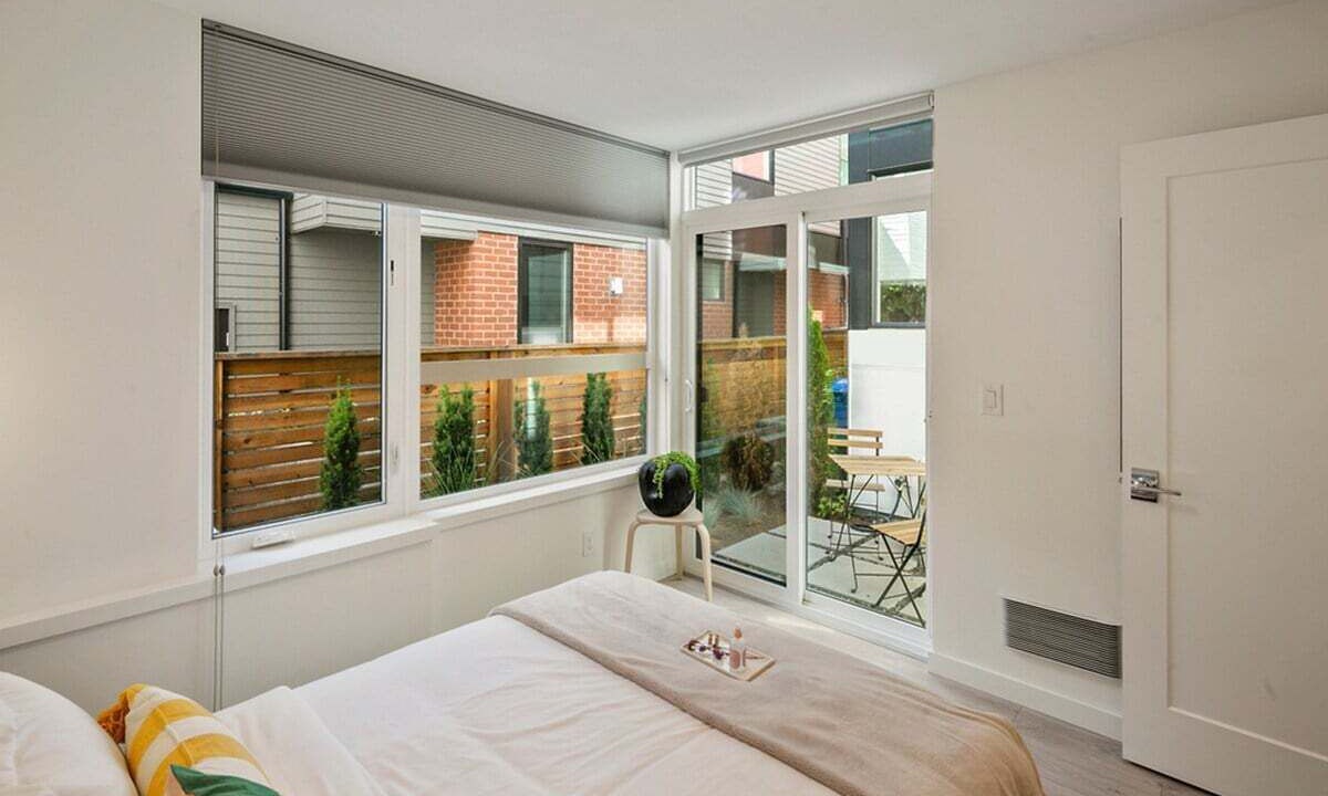Photo of Bedroom in Broadway