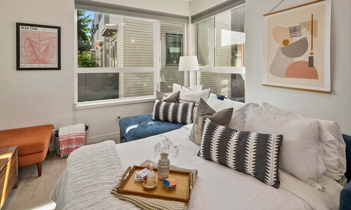 Photo of Bedroom in Broadway