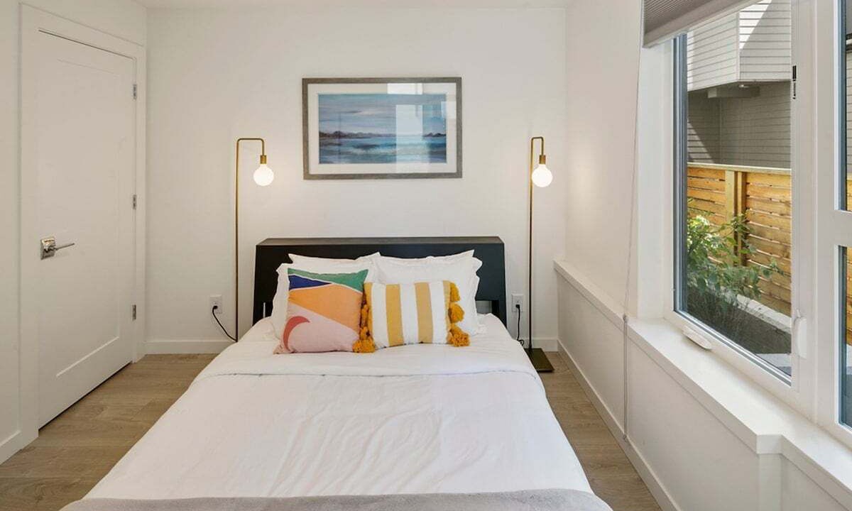 Photo of Bedroom in Broadway