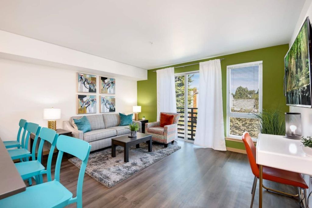Photo of Livingroom in North Beacon Hill