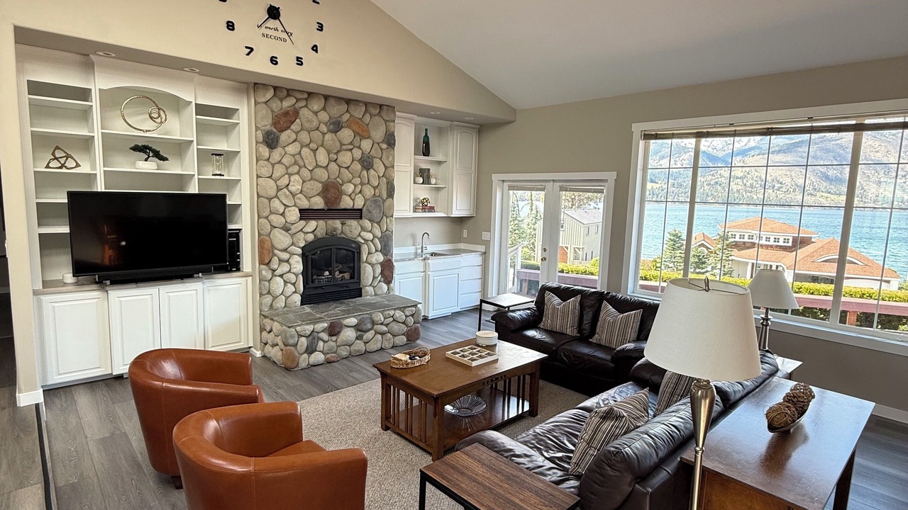 Photo of Livingroom in Wapato Point