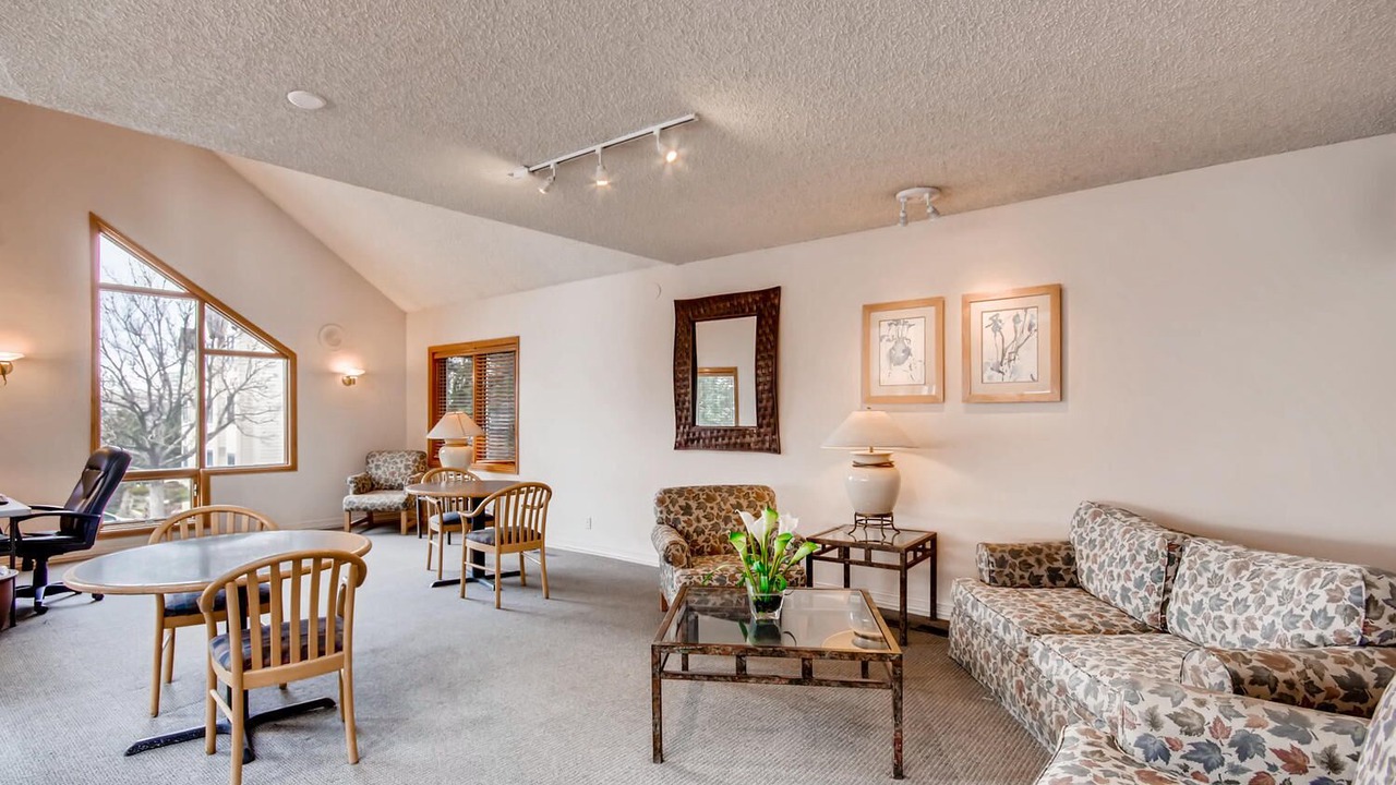 Photo of Livingroom in Greenwood Village