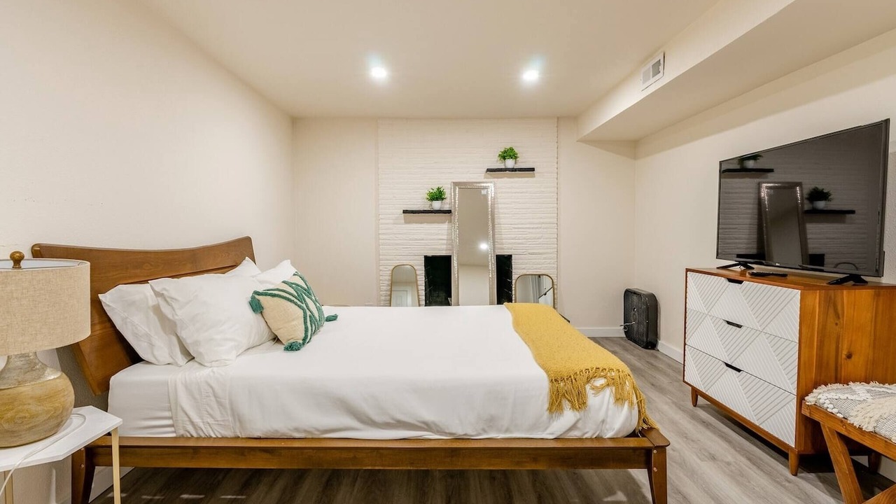 Photo of Bedroom in SeaTac