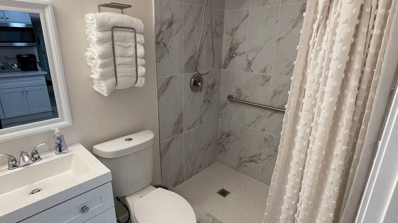 Photo of Bathroom in SeaTac