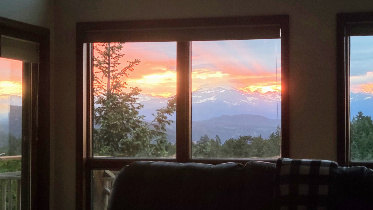Photo of Bedroom in Coal Creek Canyon