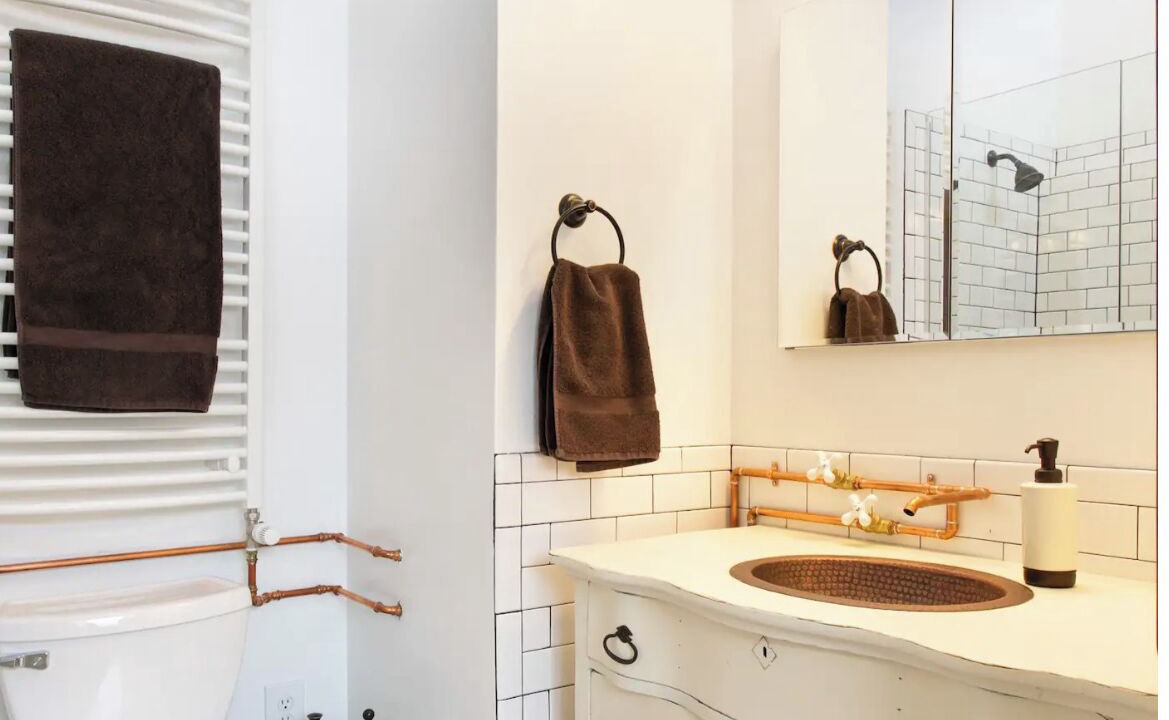 Photo of Bathroom in Goss - Grove