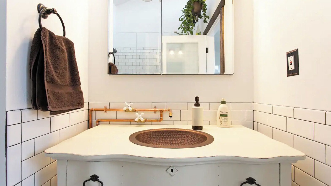 Photo of Bathroom in Goss - Grove