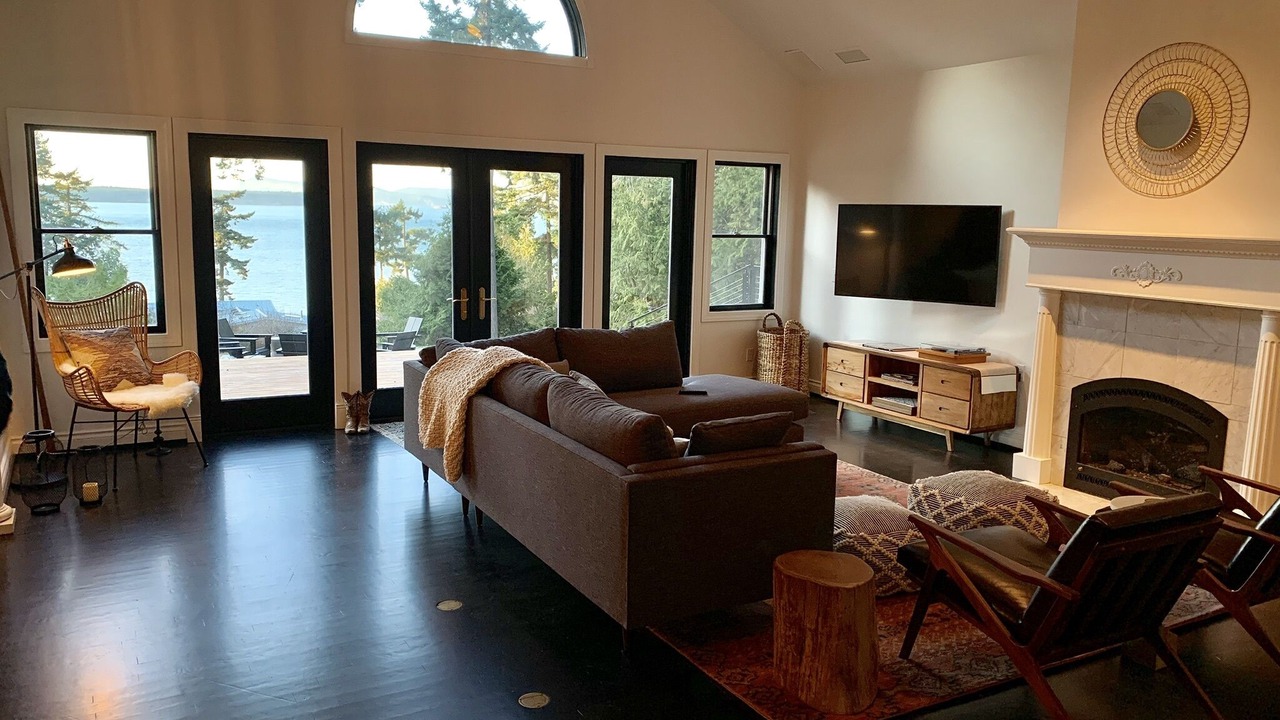 Photo of Bedroom in Eastsound