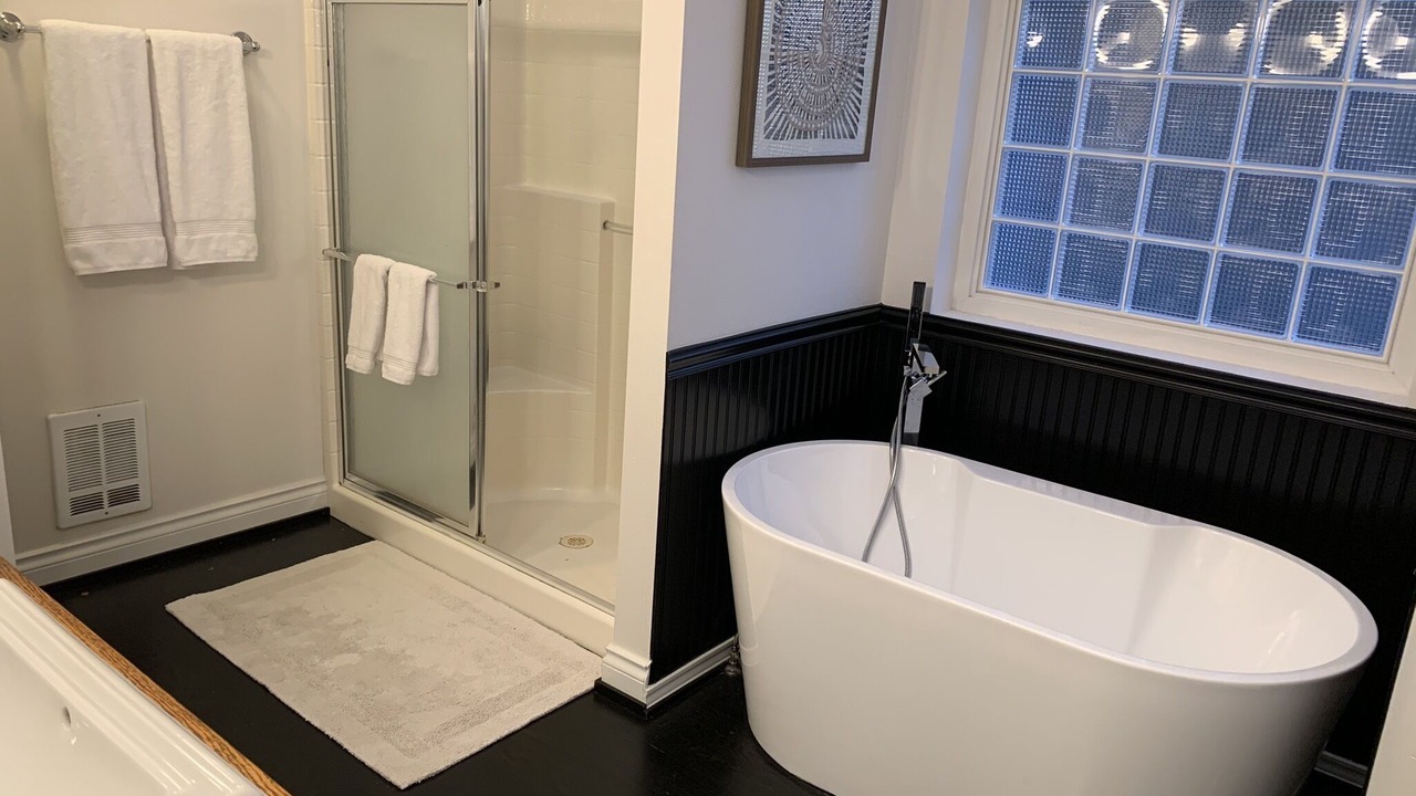 Photo of Bathroom in Eastsound