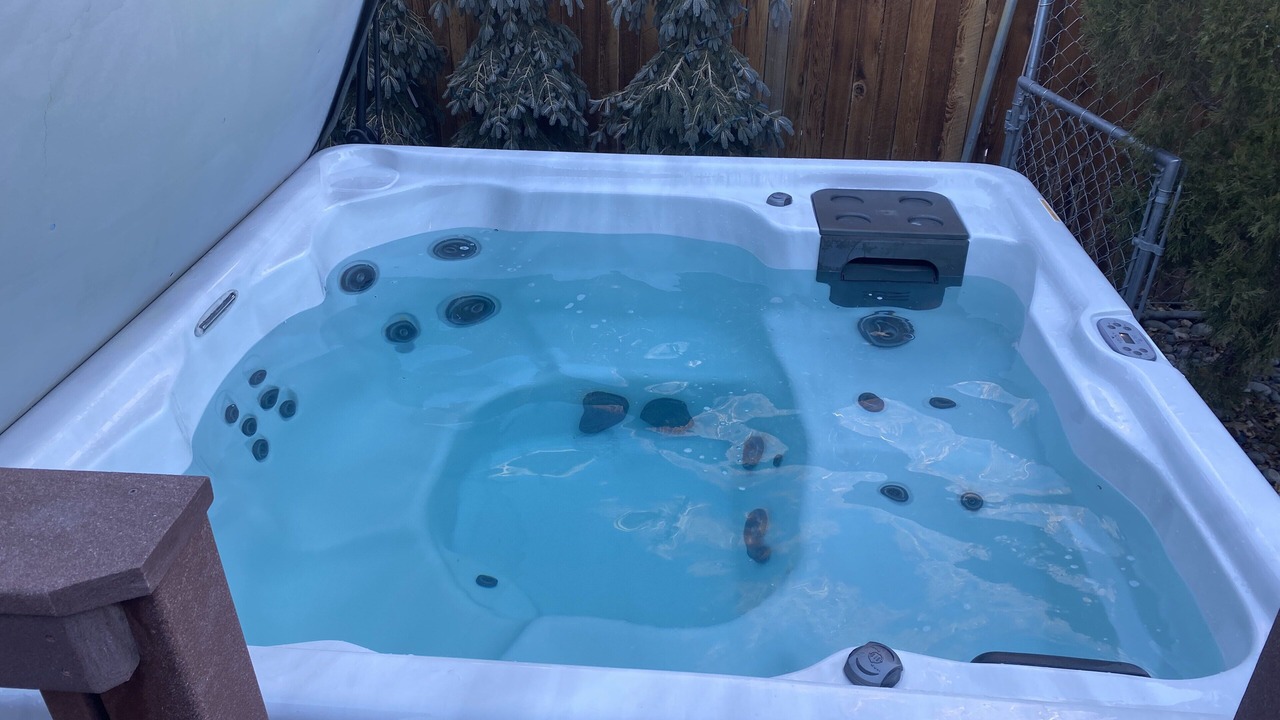 Photo of Outdoor in Hale