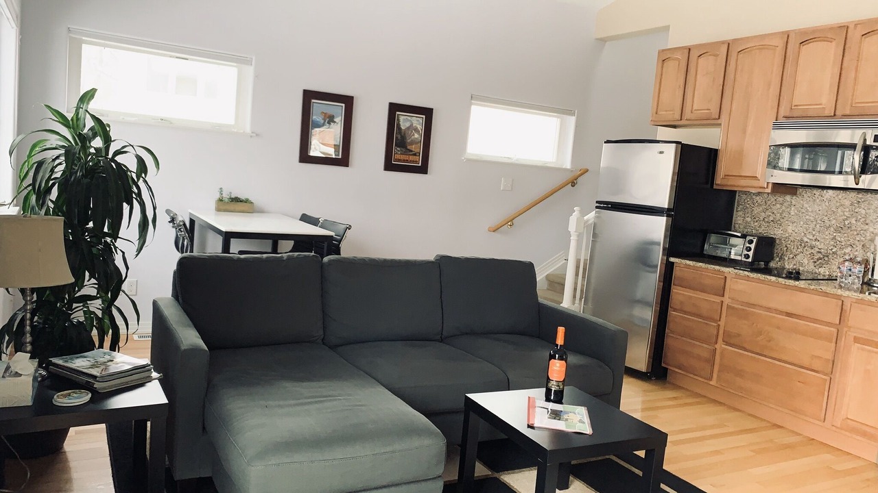 Photo of Livingroom in Hale