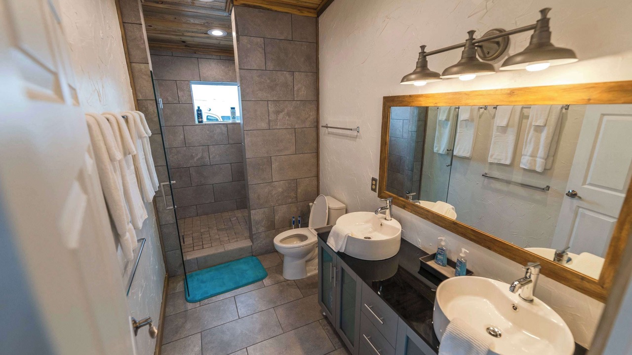 Photo of Bathroom in Alpine