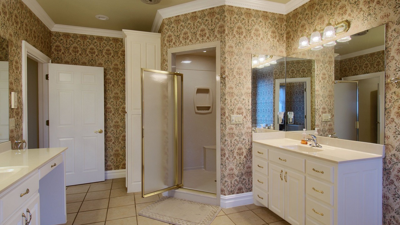 Photo of Bathroom in Hot Springs Village