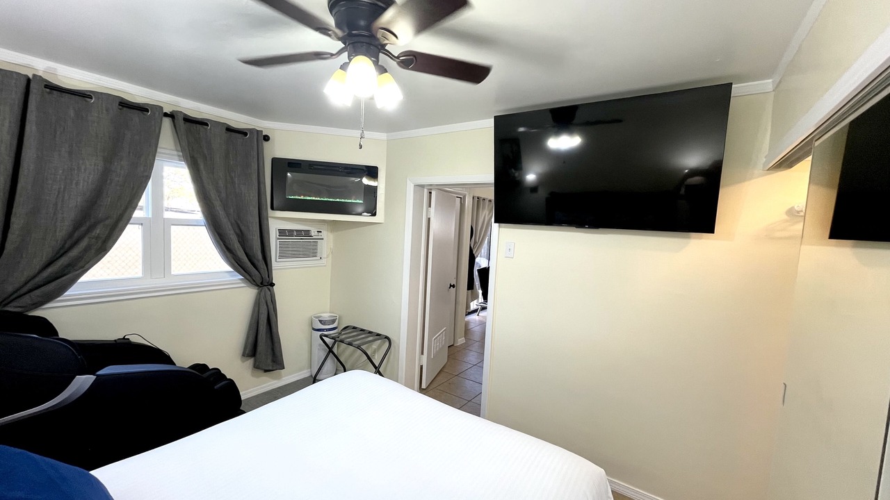 Photo of Livingroom in Biggs Field