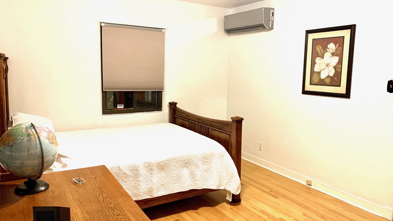 Photo of Bedroom in Southeast Heights
