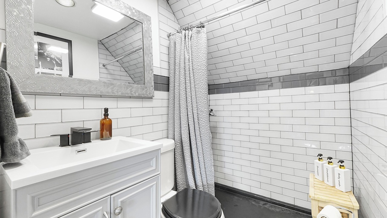 Photo of Bathroom in City Park West