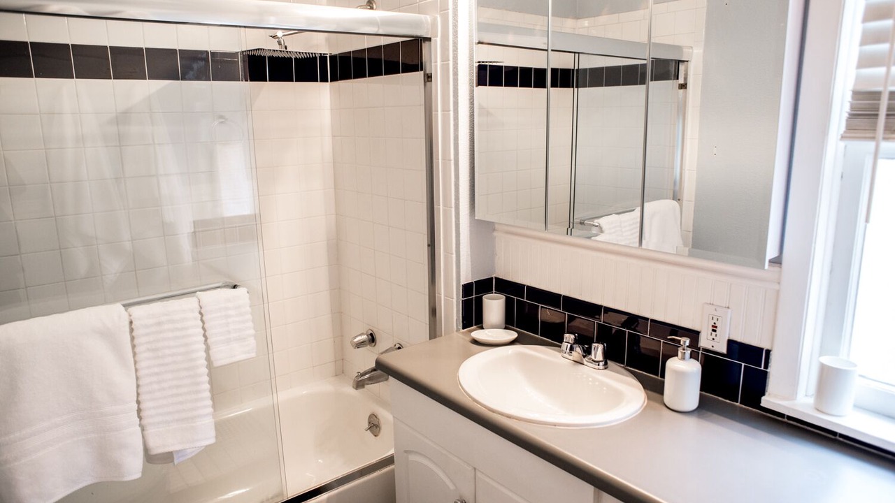 Photo of Bathroom in Speer