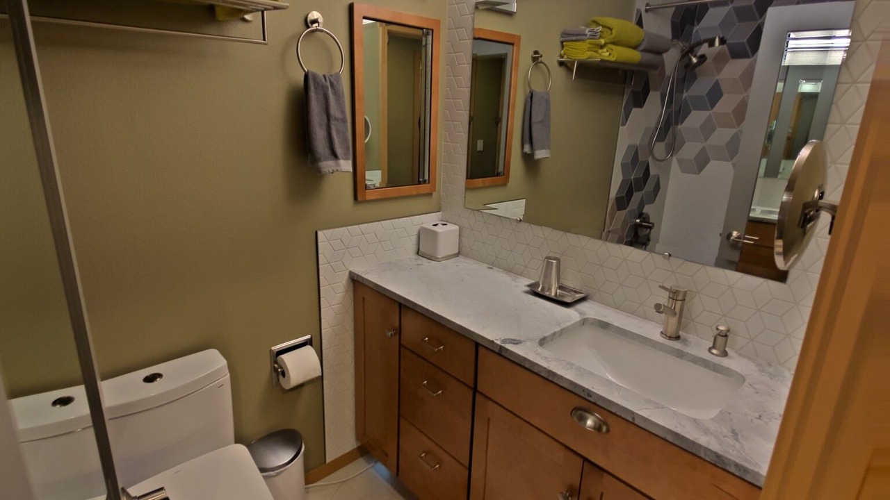 Photo of Bathroom in North Admiral