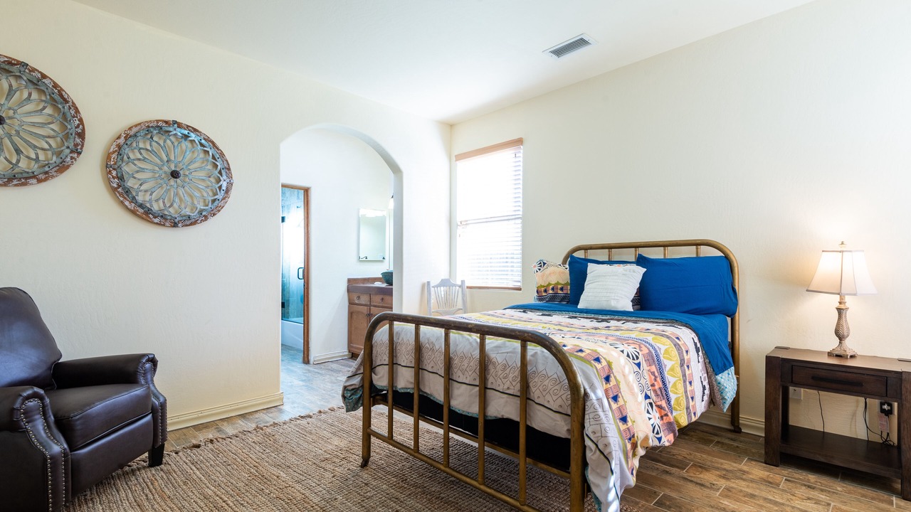 Photo of Bedroom in Alamedan Valley