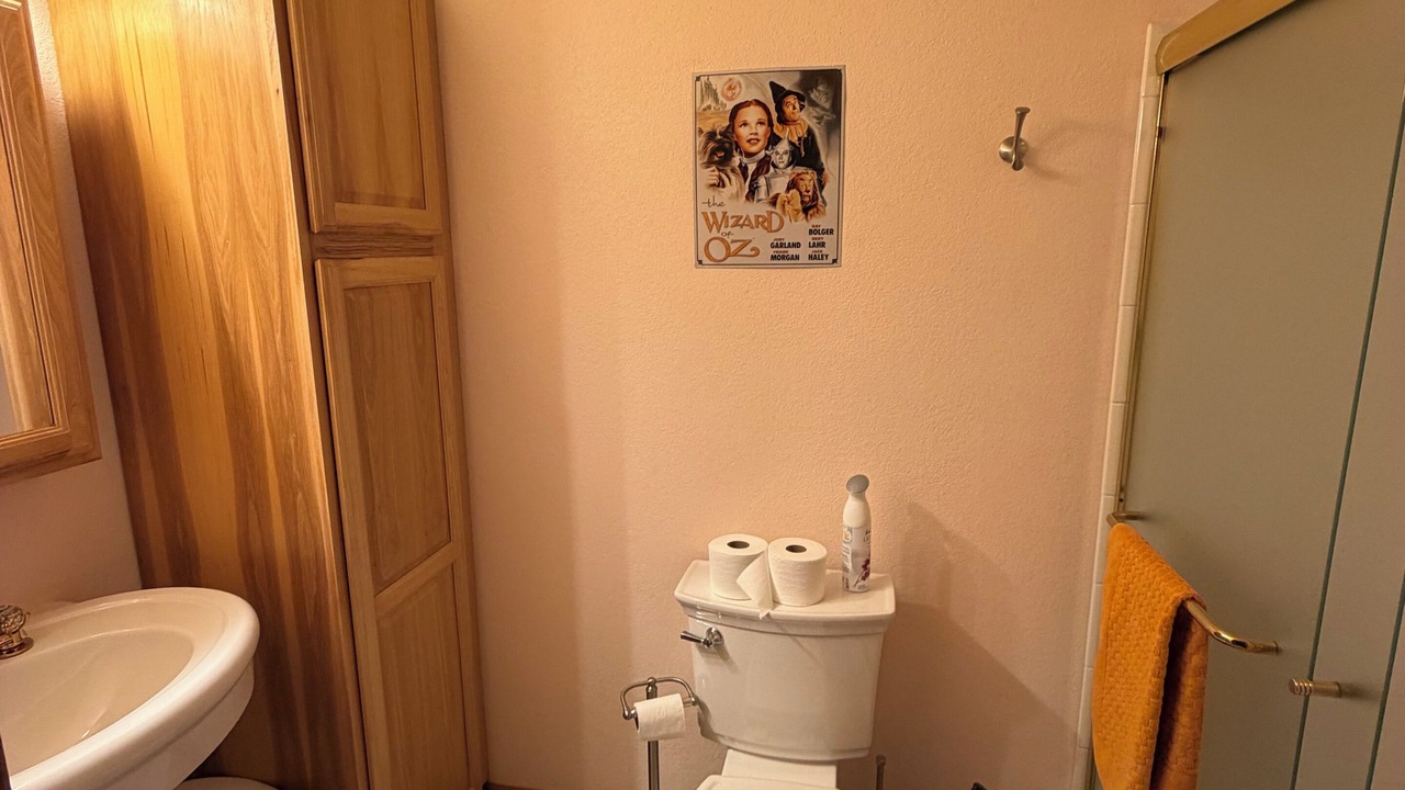 Photo of Bathroom in Lyons