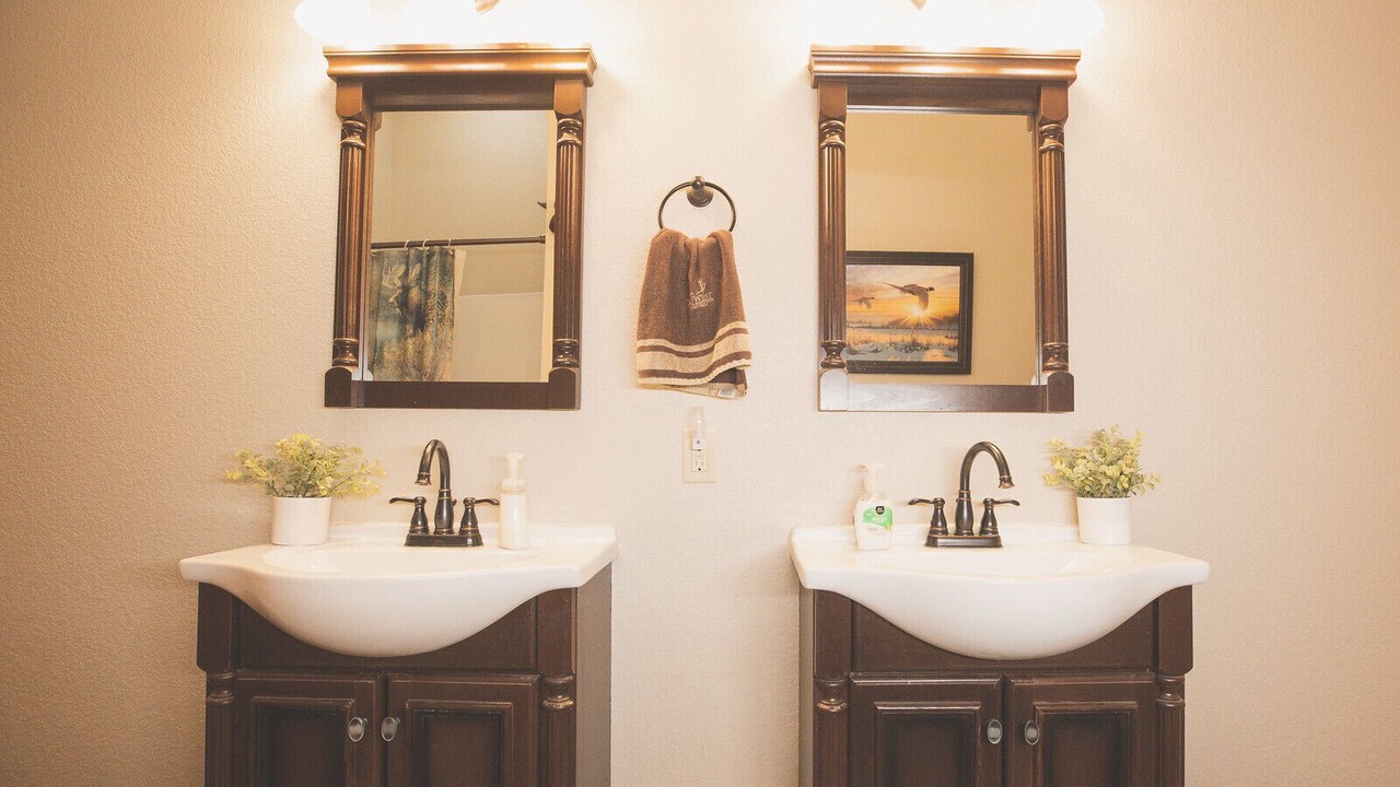 Photo of Bathroom in Clay Center