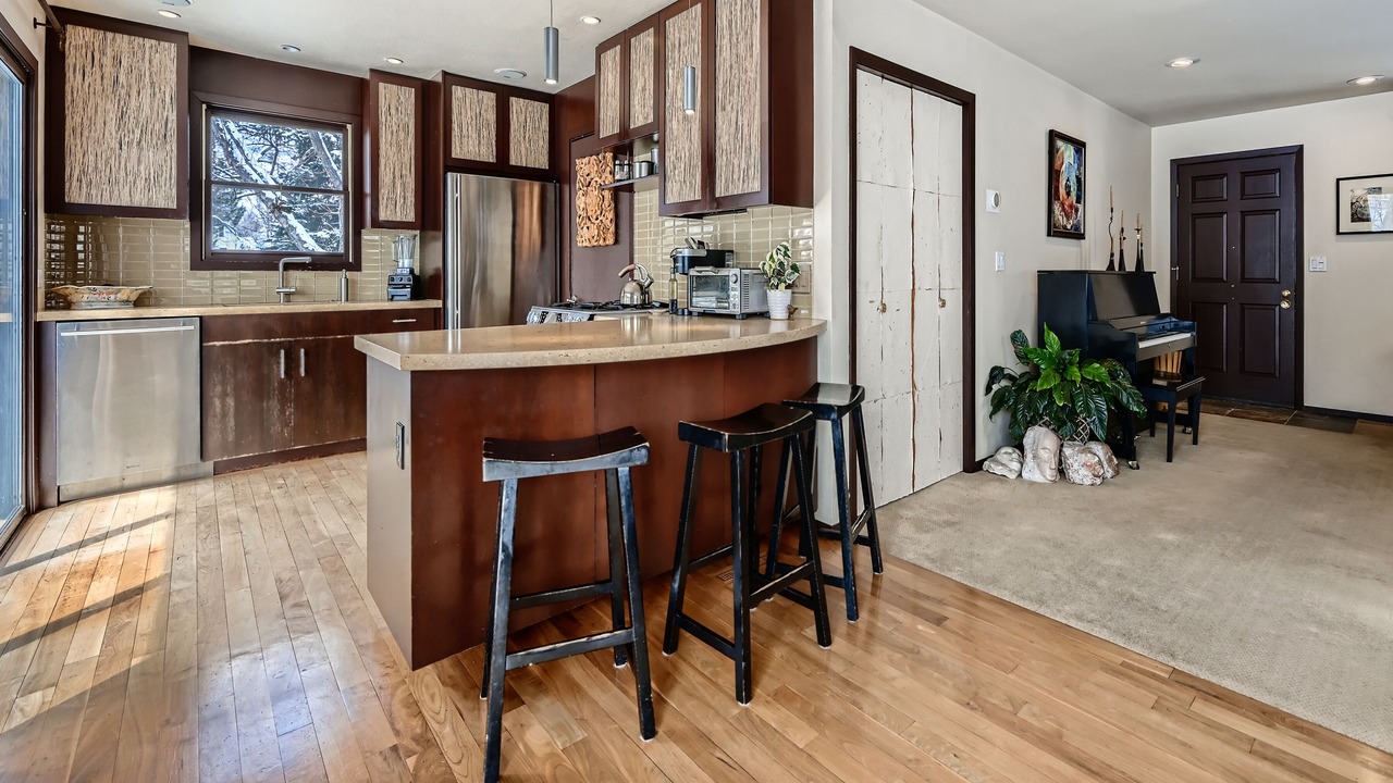 Photo of Kitchen in Rural North Boulder