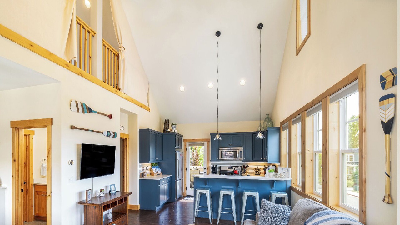 Photo of Livingroom in Chelan