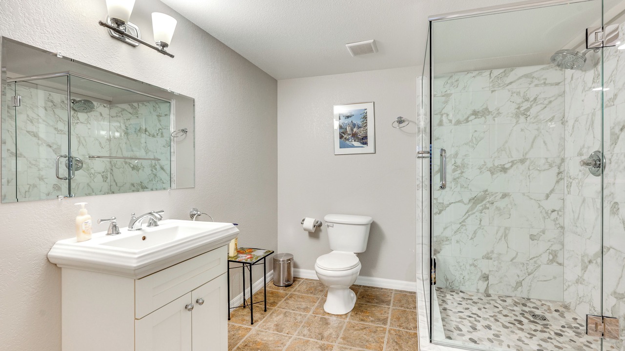 Photo of Bathroom in Vista Ridge