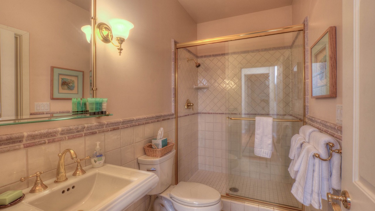 Photo of Bathroom in Eastsound