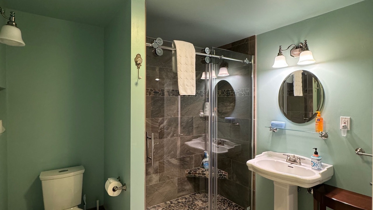 Photo of Bathroom in Chelan