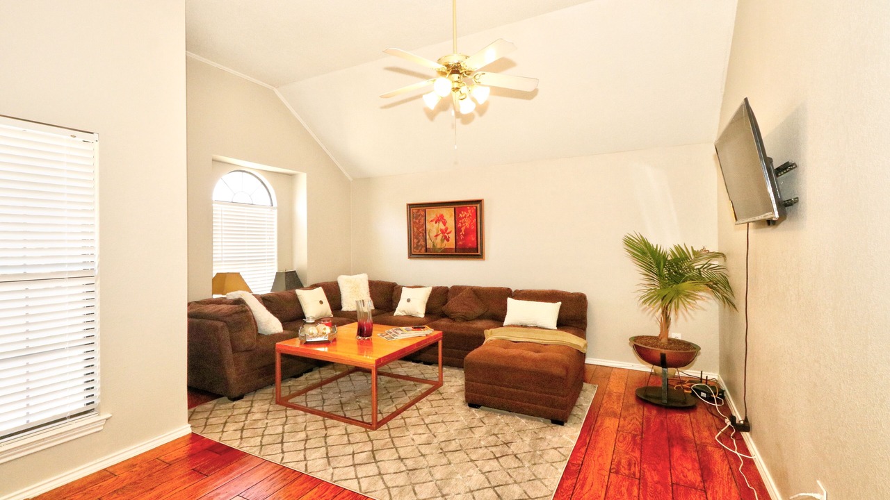 Photo of Livingroom in Plano