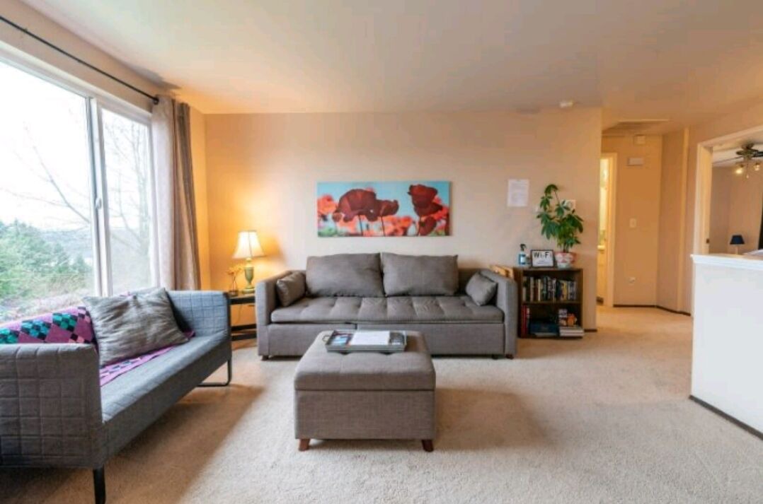 Photo of Livingroom in Navy Yard City