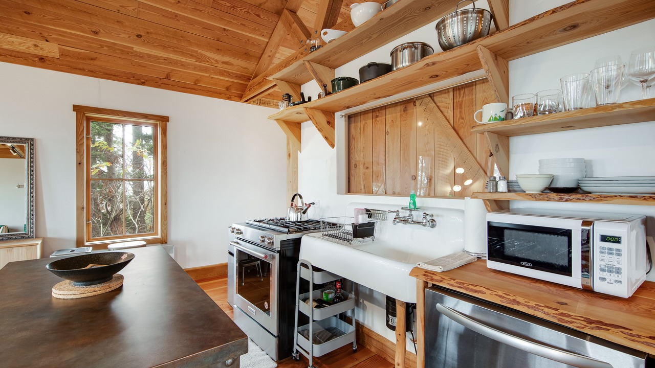 Photo of Kitchen in Eastsound