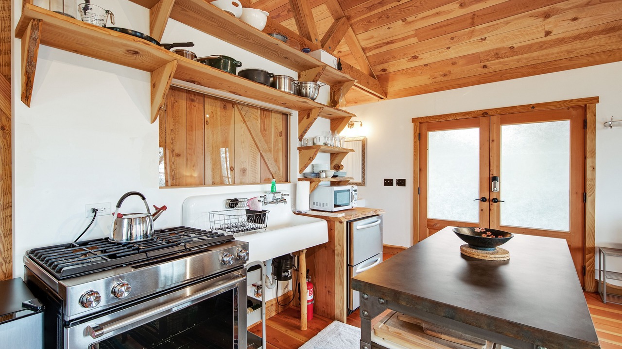 Photo of Kitchen in Eastsound