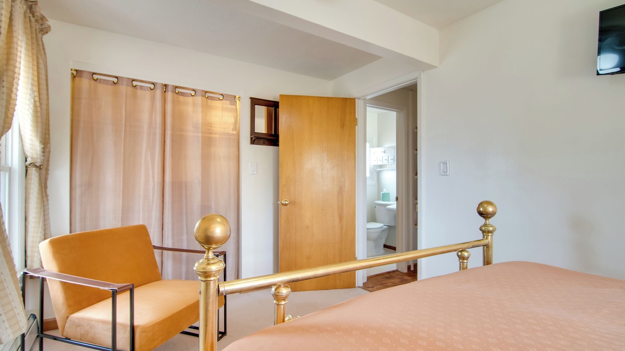 Photo of Bedroom in Laramie