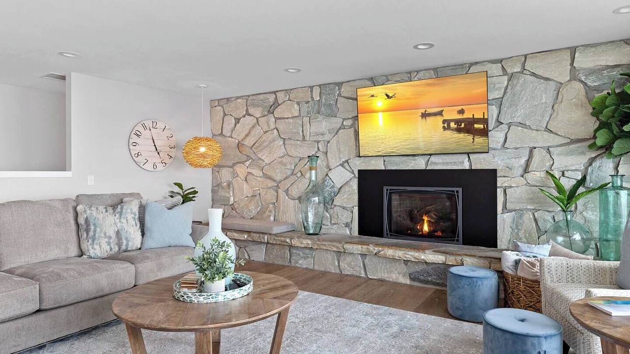 Photo of Livingroom in Oak Harbor