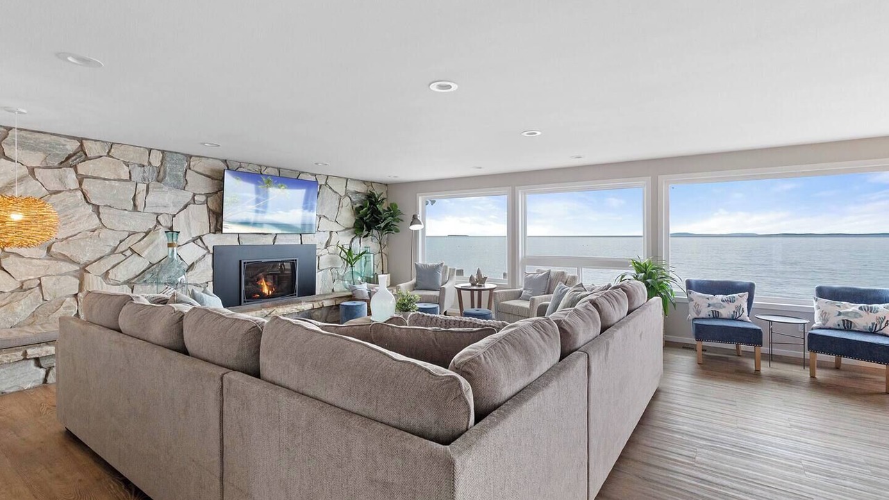 Photo of Bedroom in Oak Harbor