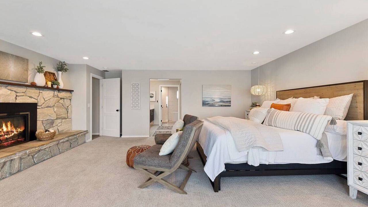 Photo of Bedroom in Oak Harbor