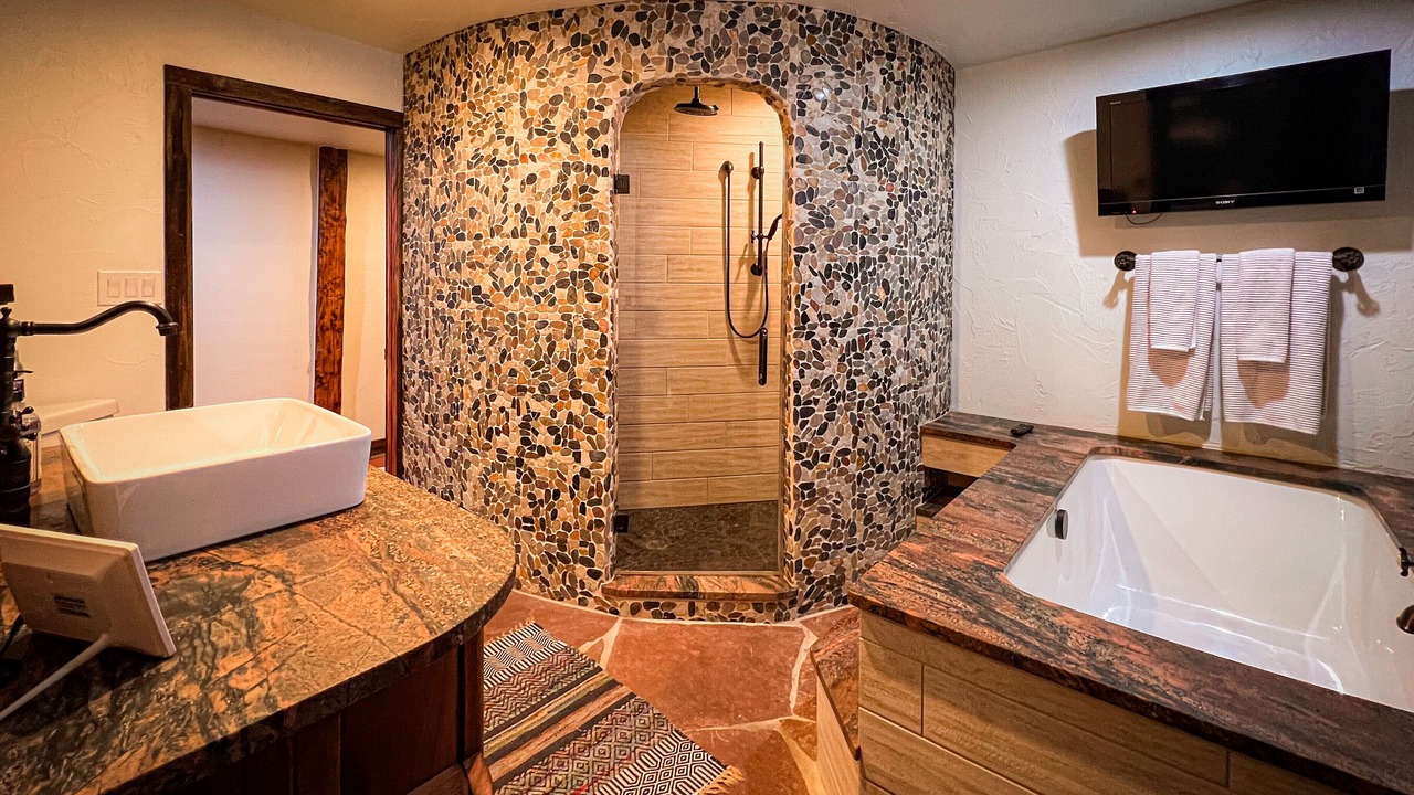 Photo of Bathroom in Avery Park