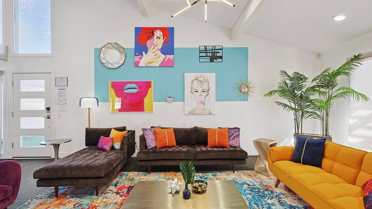 Photo of Livingroom in Grand Prairie
