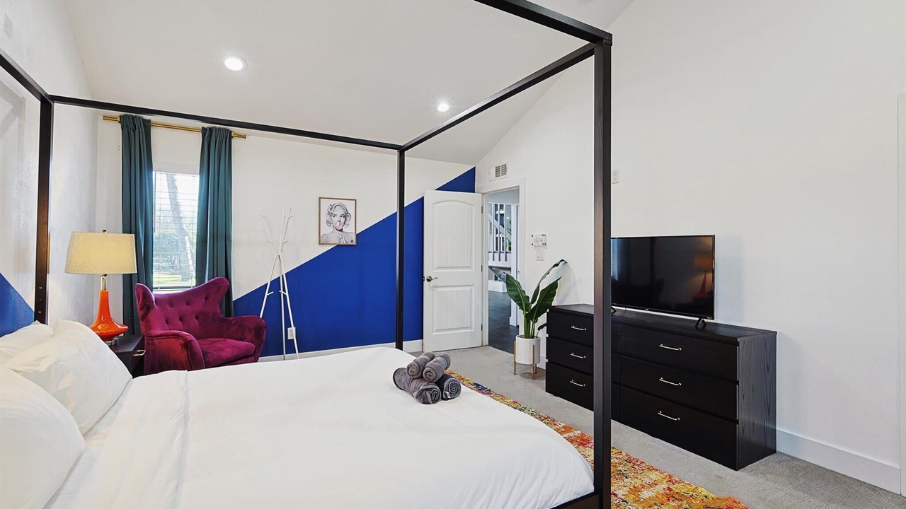 Photo of Bedroom in Grand Prairie