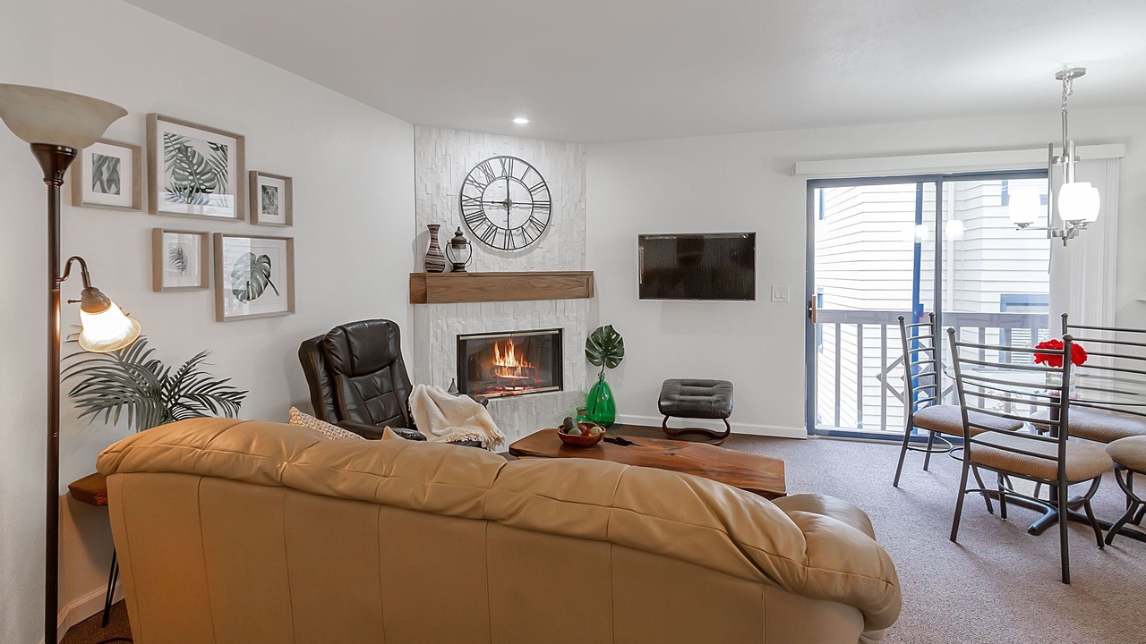Photo of Livingroom in Englewood