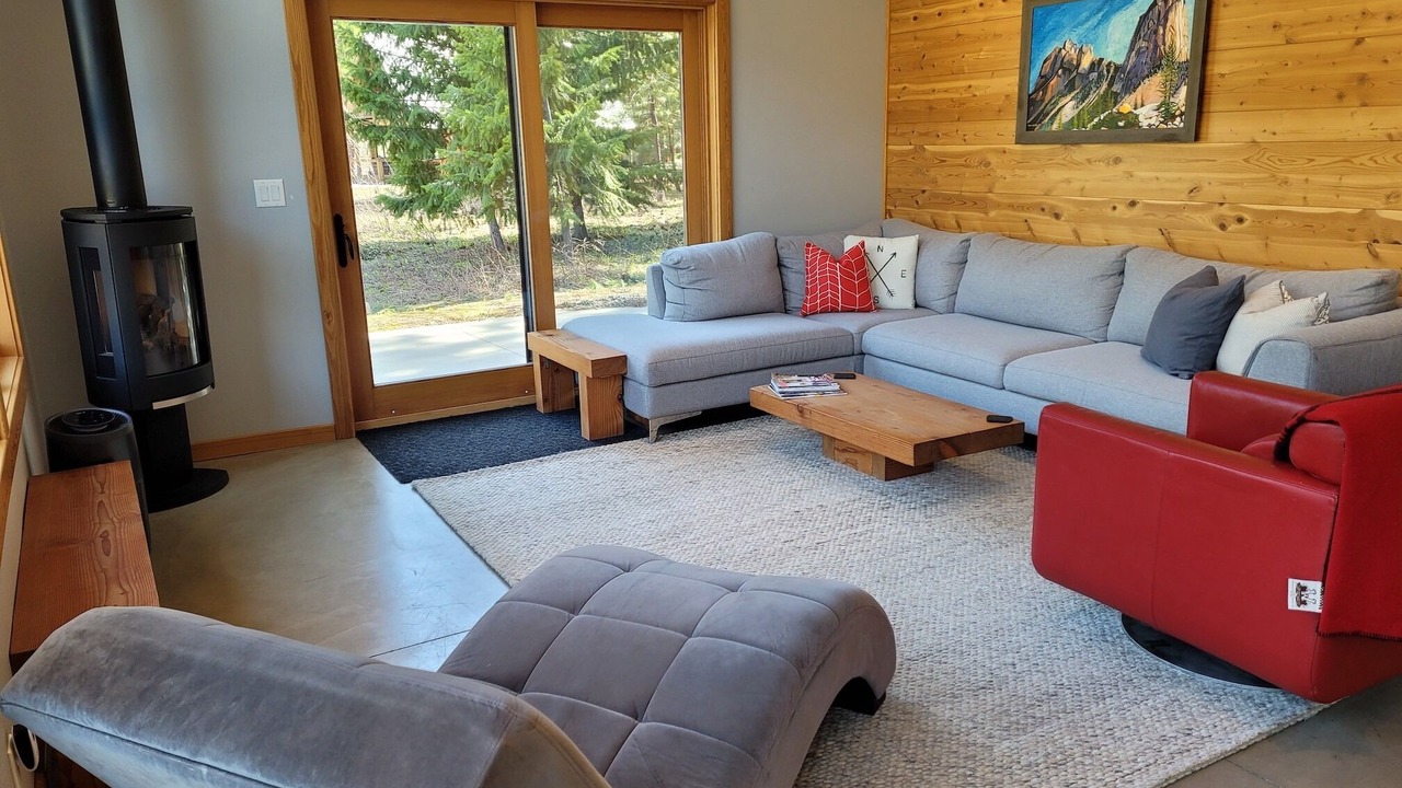 Photo of Livingroom in Mazama