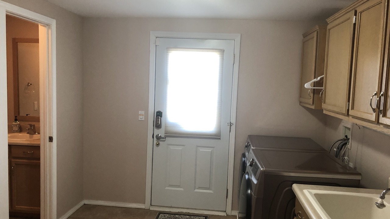 Photo of Bedroom in Desert Aire