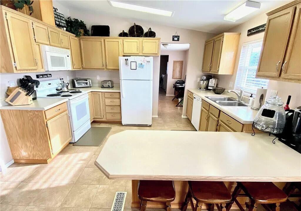 Photo of Kitchen in Desert Aire