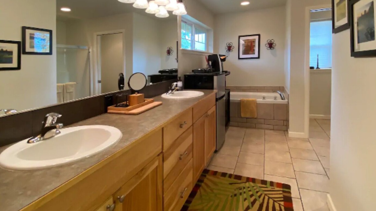 Photo of Bathroom in Port Townsend