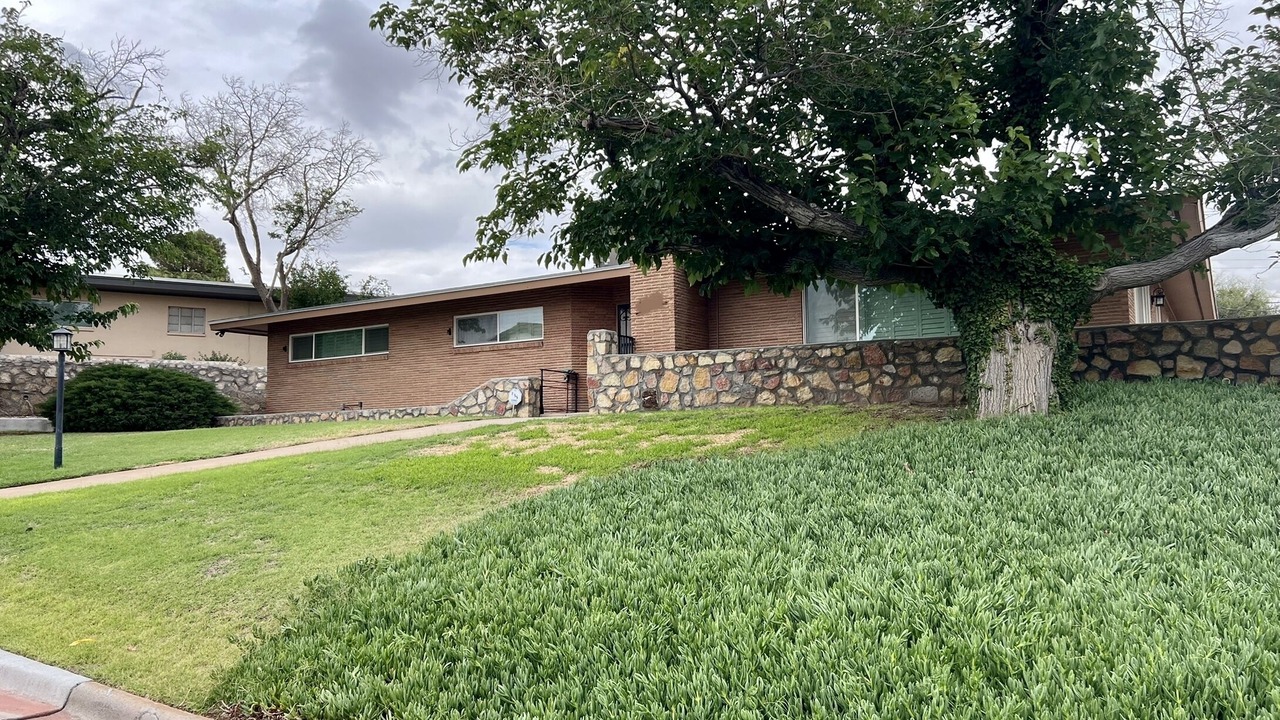 Photo of Outdoor in Mission Hills South