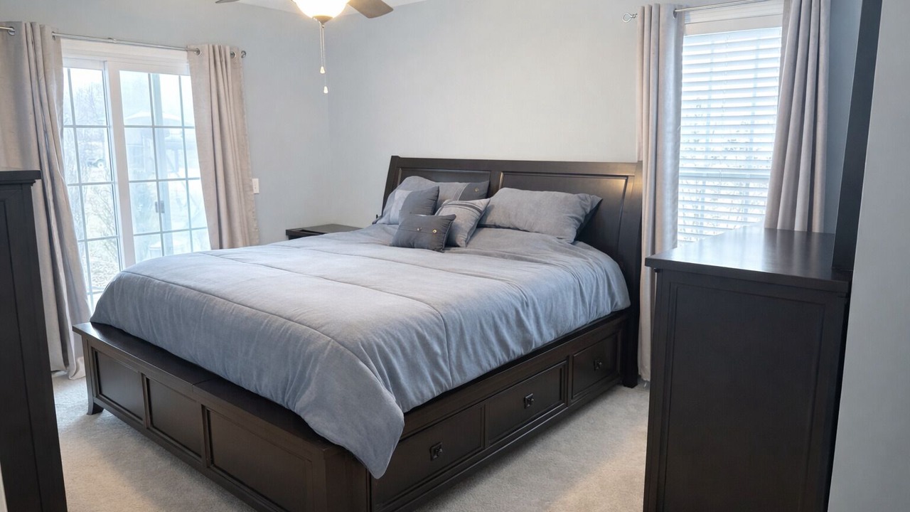 Photo of Bedroom in Andrew County