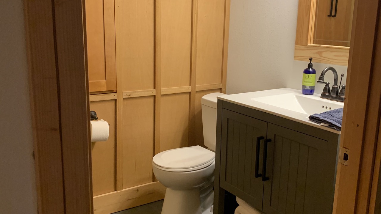 Photo of Bathroom in Cook