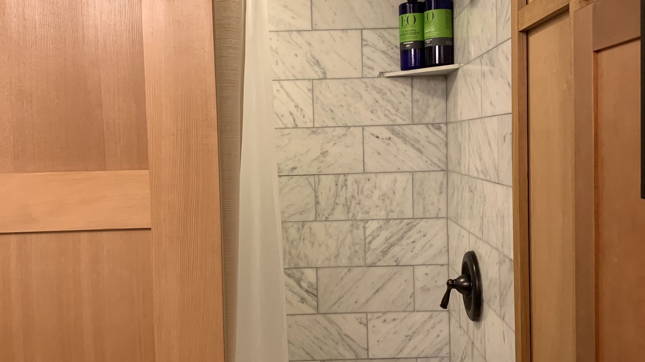 Photo of Bathroom in Cook